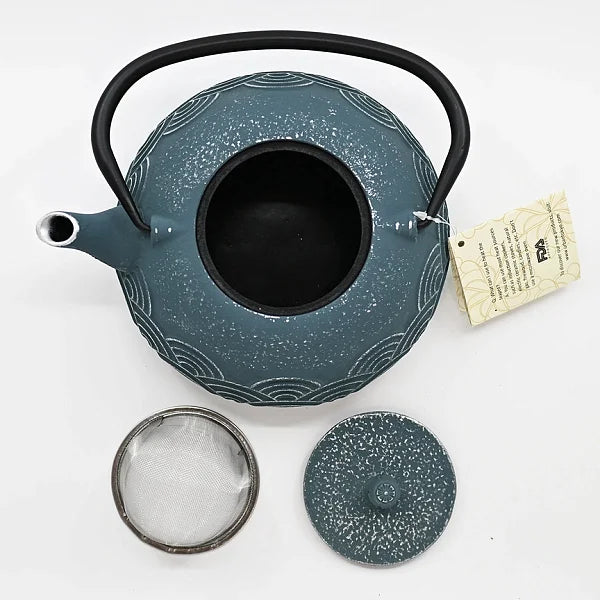 Cast Iron Tea Pot, Blue Seigaiha - 40oz - Image 3