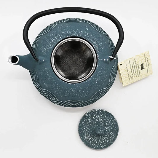 Cast Iron Tea Pot, Blue Seigaiha - 40oz - Image 2